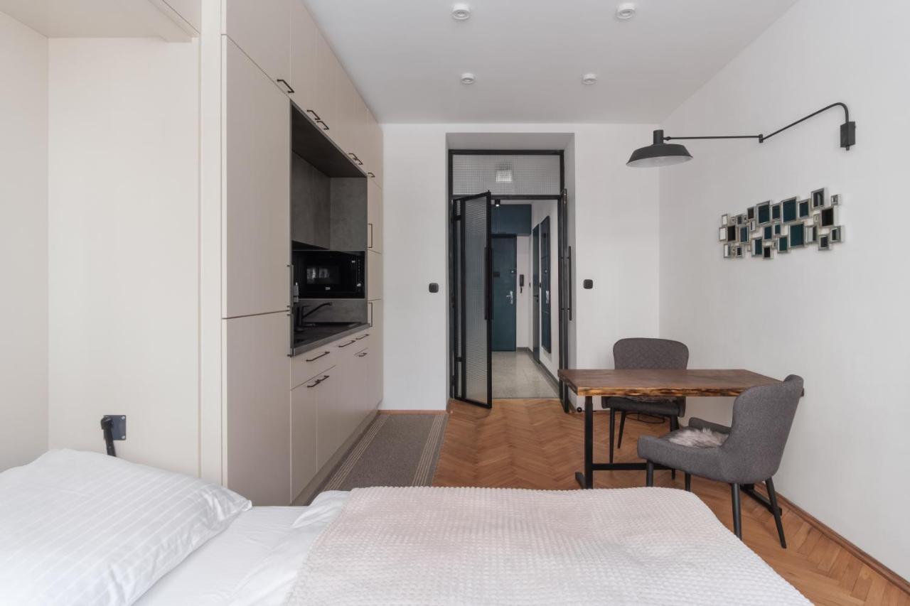 Appartement Days - Designer W Fold-up Bed - Trendy Neighborhood *